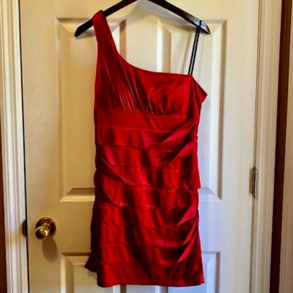 City Triangles Women’s Red Formal Mini Dress Size L